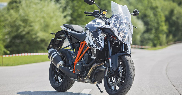 ktm-1290-super-duke-gt-2016.jpg
