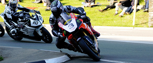michael dunlop yamaha tt 2015