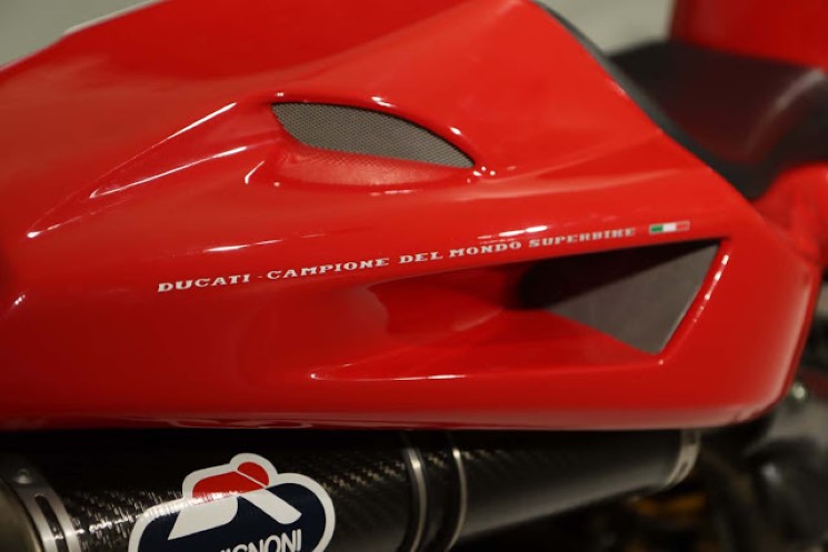 ducati 916