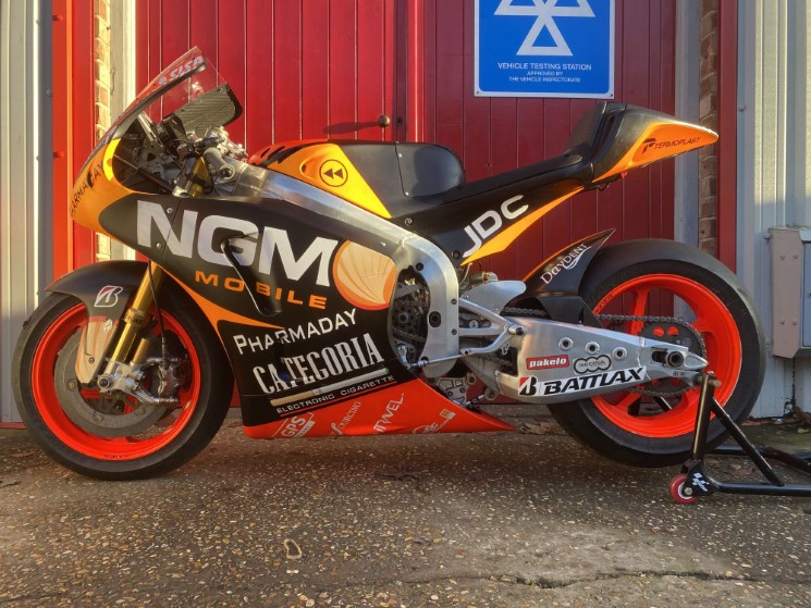 /2013-FTR-MotoGP-Colin-Edwards