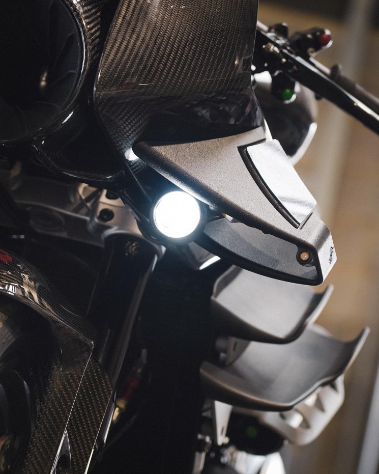 TriumphSpeedTriple1200RR