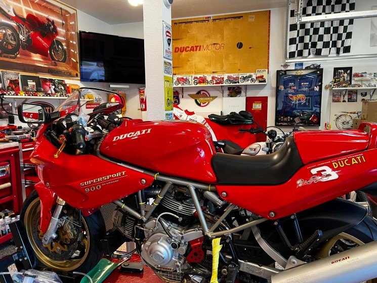 Garaje Ducati