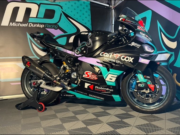 BMW M1000RR Michael Dunlop