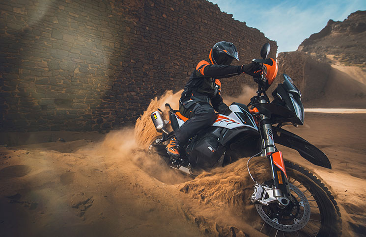 adventure R