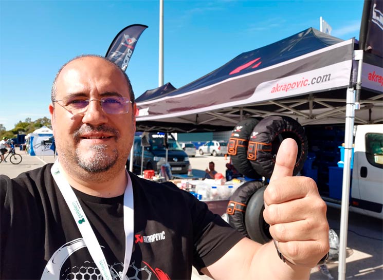 Akrapovic-Bob.jpg