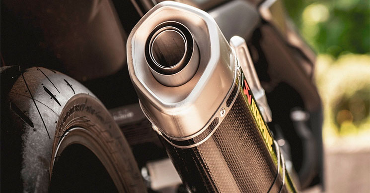 akrapovic