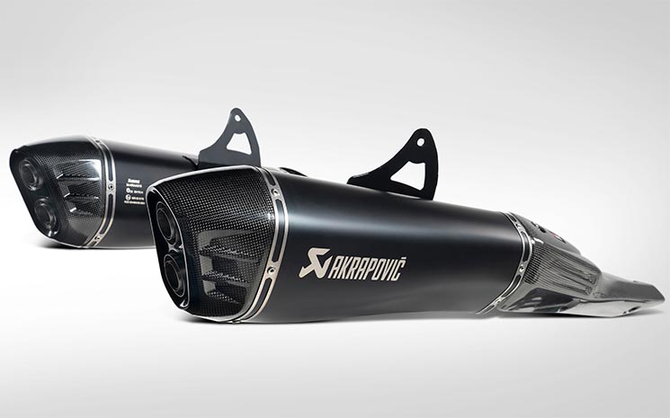 AkrapovicHayabusa2021-2.jpg