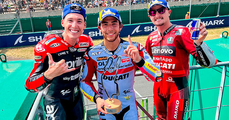 /AleixEspargaro-345346.jpg