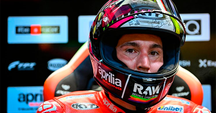 /AleixEspargaro-3465654.jpg