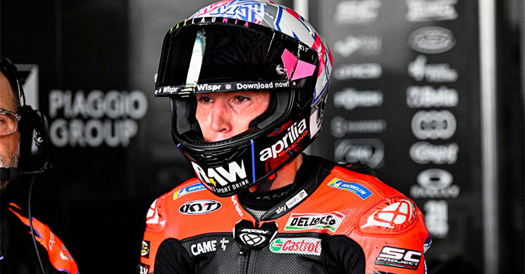 /AleixEspargaro-432346.jpg