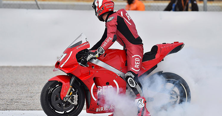 /AleixEspargaro2019-Valencia-RED.jpg