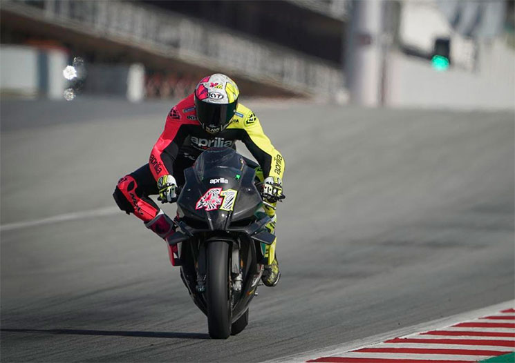 /AleixEspargaro43.jpg