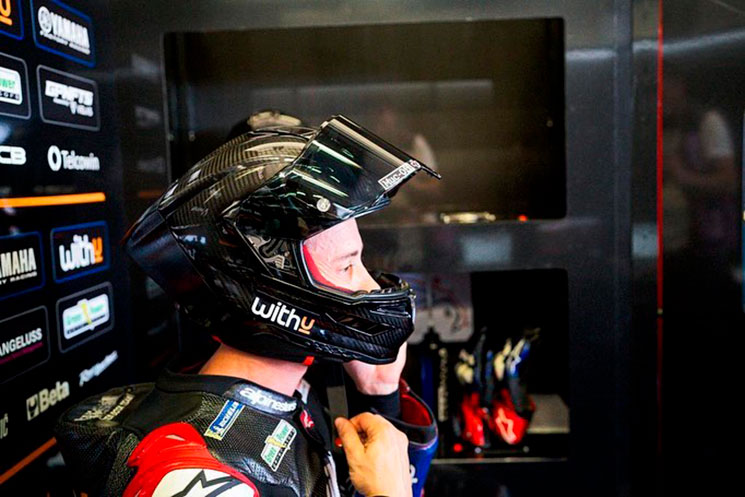 /Alpinestars-Supertech-R10-casco.jpg