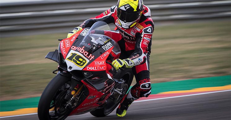 AlvaroBautistaWSBK2019Ducati.jpg