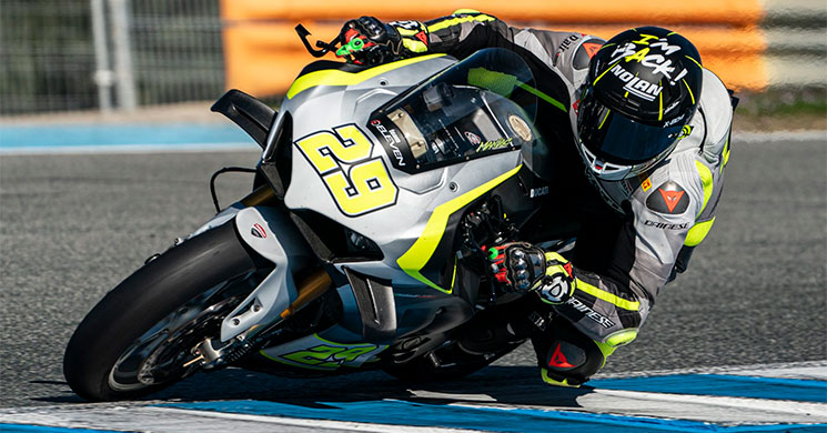 /AndreaIannone42543.jpg
