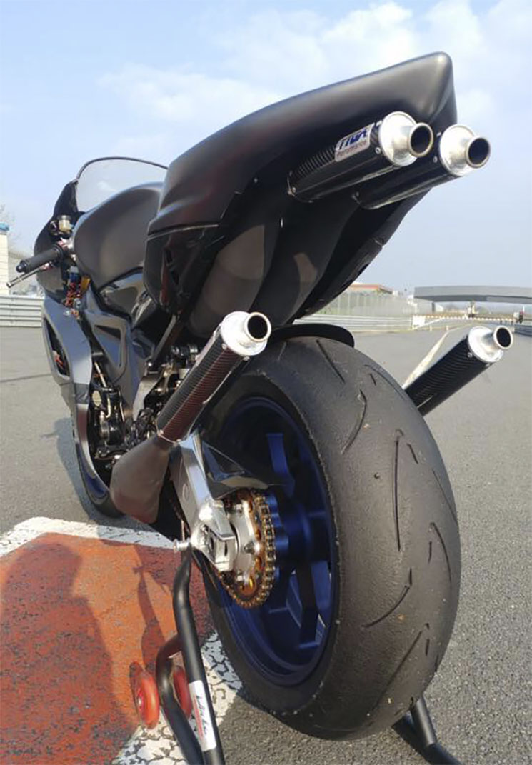 /Aprilia-RDV500-3.jpg