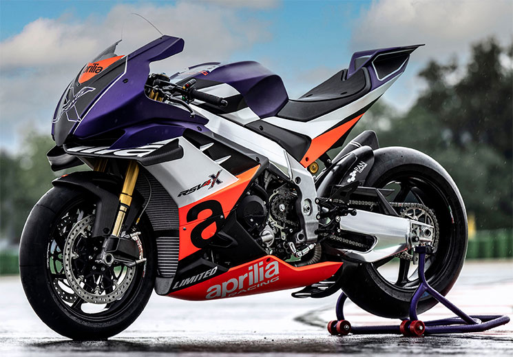 /ApriliaRSV4-XTrenta-jpg