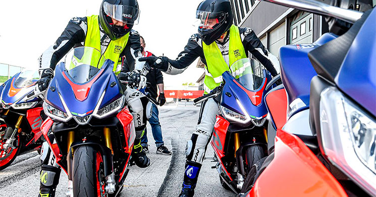 aprilia racers days