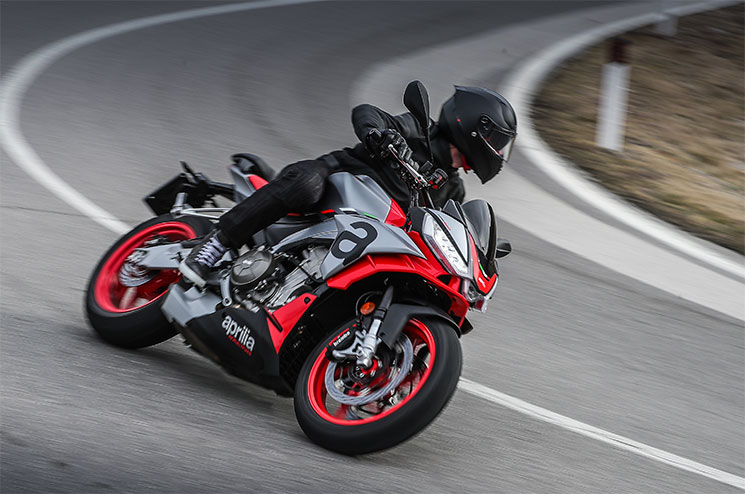 /ApriliaTuono660-2021