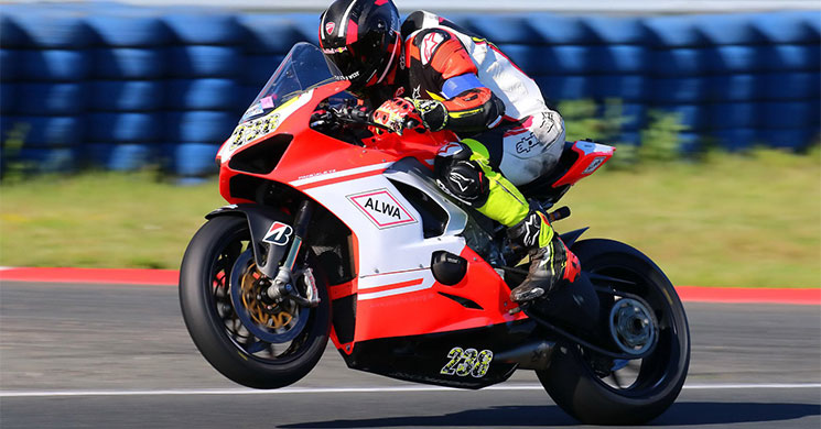 panigale v4