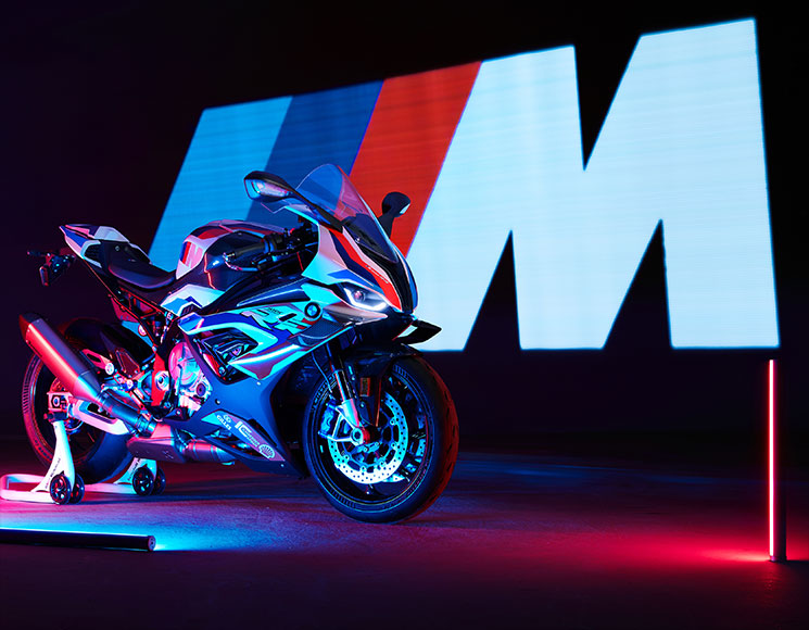 BMW-M1000RR-2021