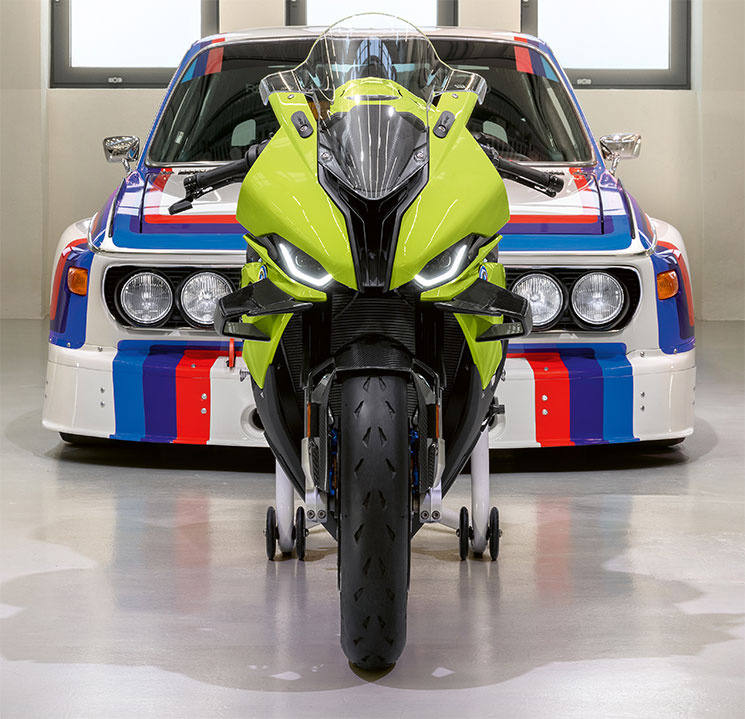 BMW-M1000RR_50-Aniversario-1.jpg