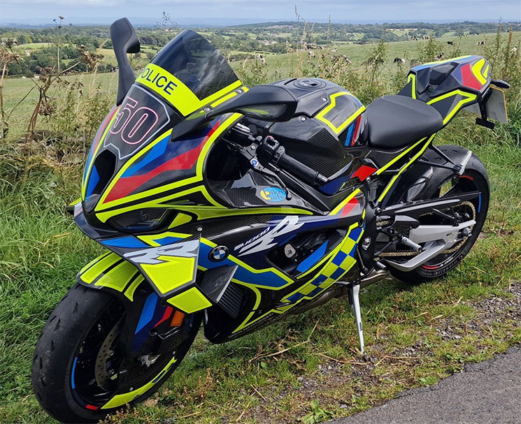 /BMW-M1000RR_Policia