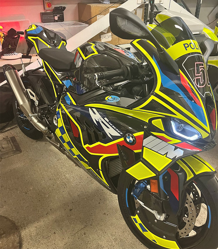 /BMW-M1000RR_Policia