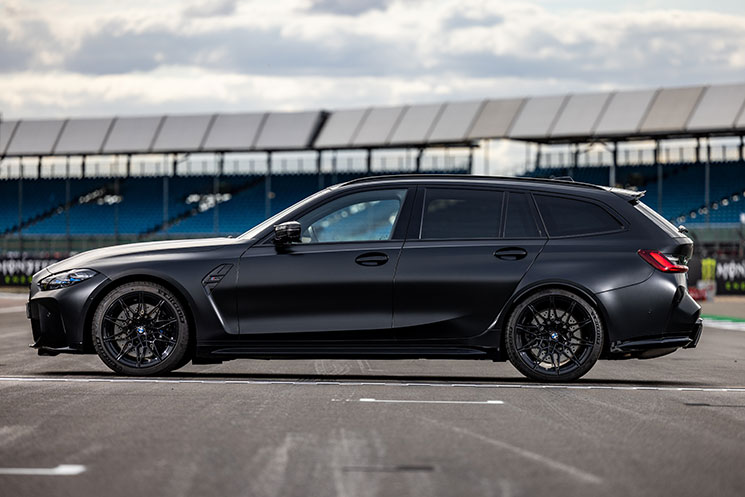 BMW-M3-Touring-MotoGP-3.jpg