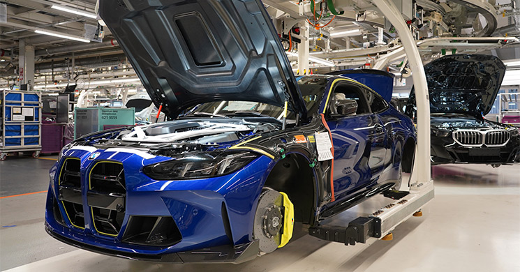 BMW-M4-CS-VR46.jpg