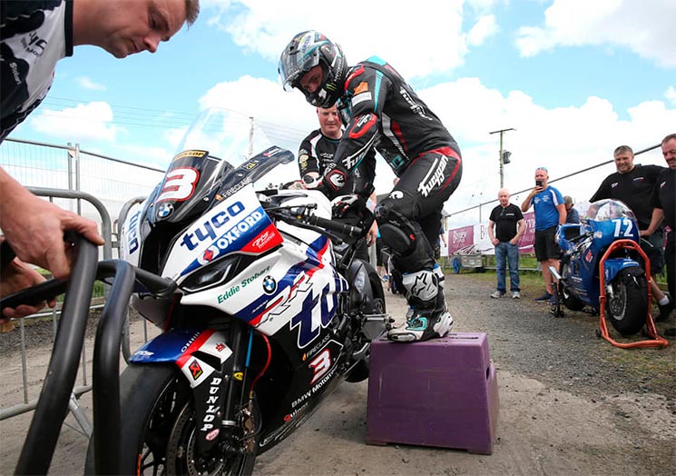BMW-Michael-Dunlop.jpg