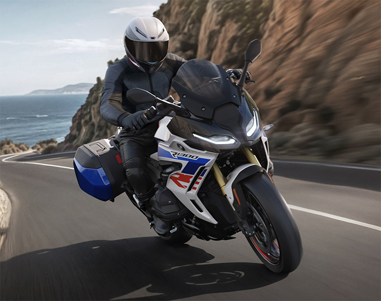 /BMW-R1300RS-2025