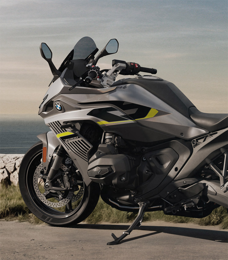 /BMW-R1300RS-2025