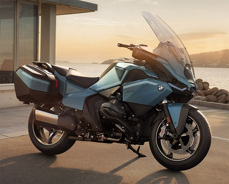 BMW-R1300RT-2025-1.jpg