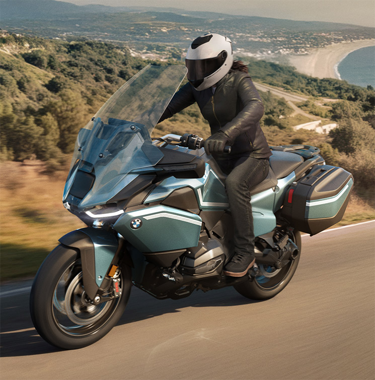 BMW-R1300RT-2025-1.jpg