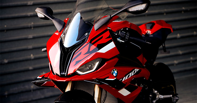 BMW-S1000RR-2023-Ca.jpg