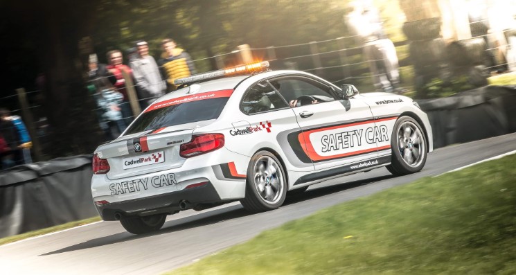 /BMW-Safety-Car