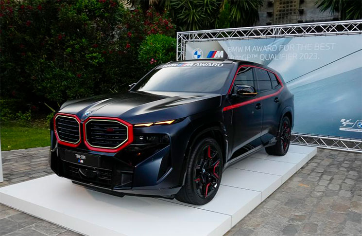 BMW-XM-Label-Red