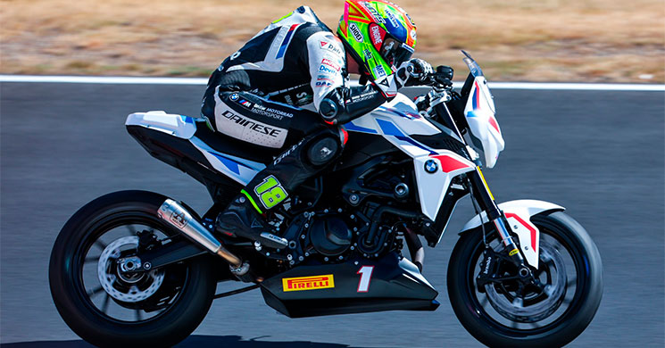 /BMWF900R-Cup_364.jpg