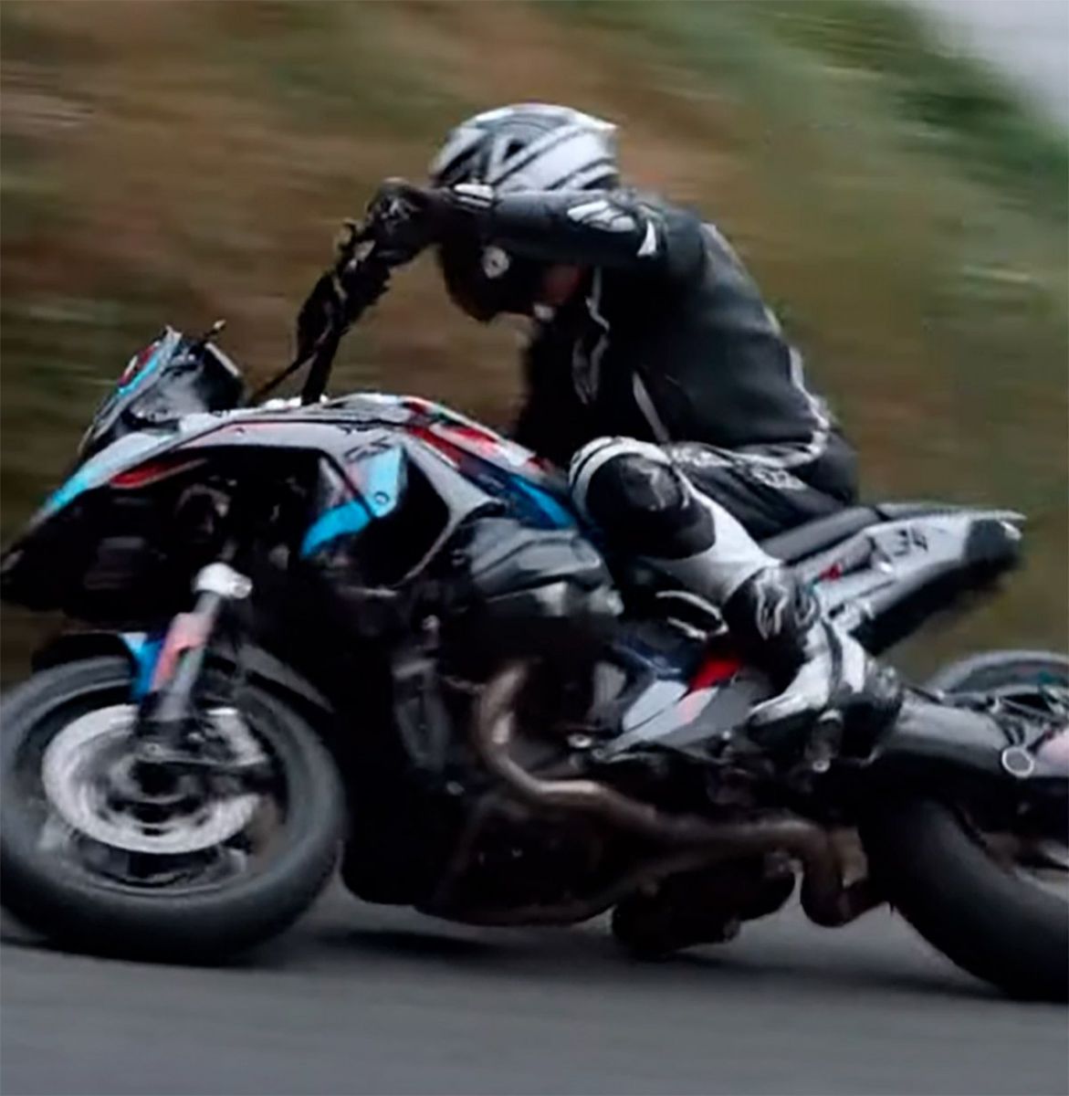 BMWM1300GS-