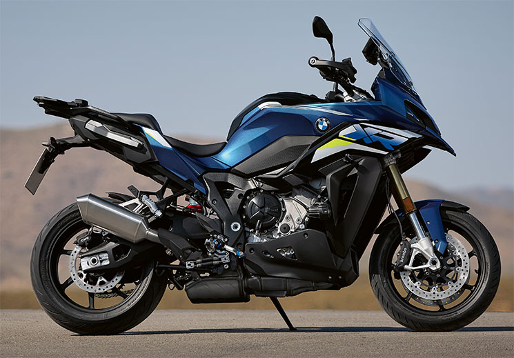 /BMWS1000XR-2024-1.jpg