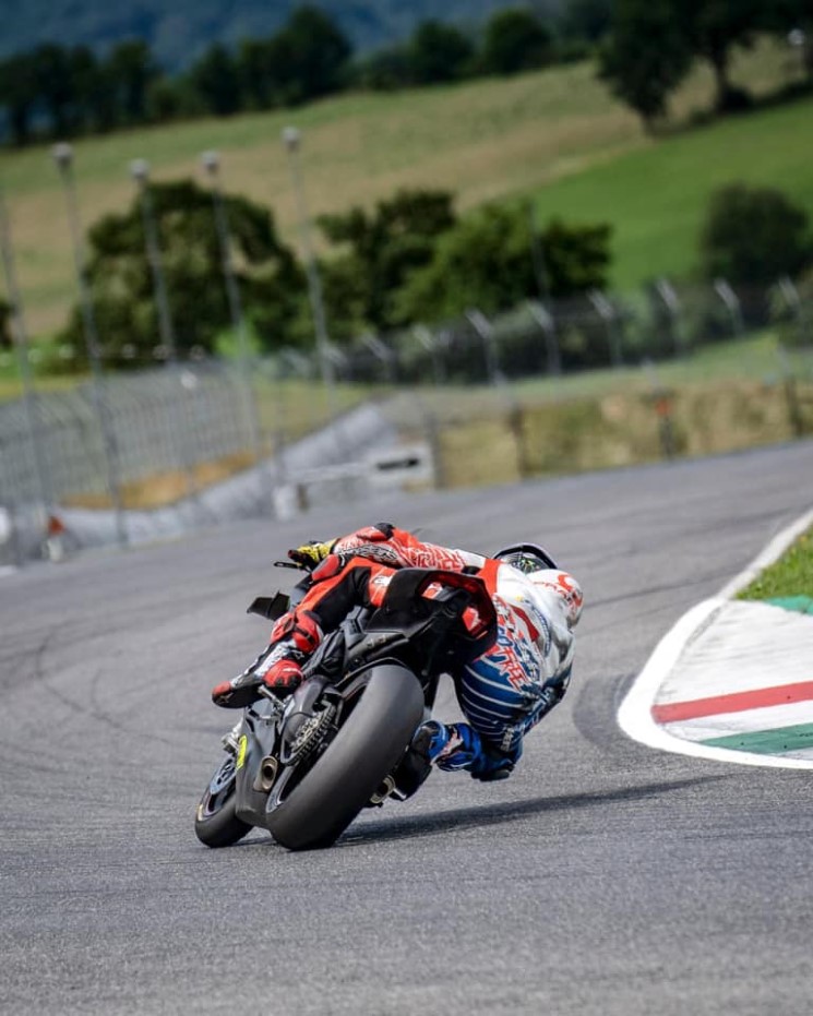 /Bagnaia-Panigale-V4