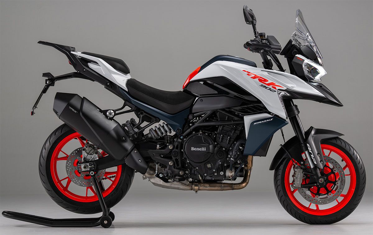 /Benelli-TRK-902-Stradale