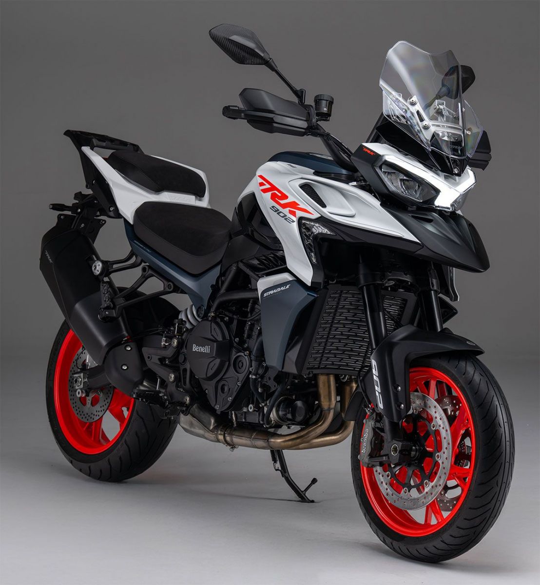 /Benelli-TRK-902-Stradale