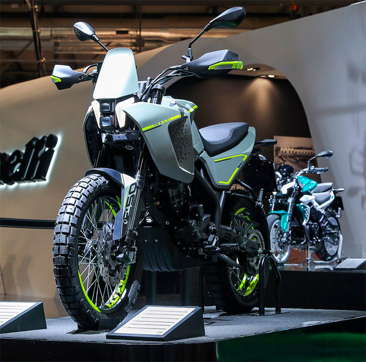 /BenelliBKX250-2023
