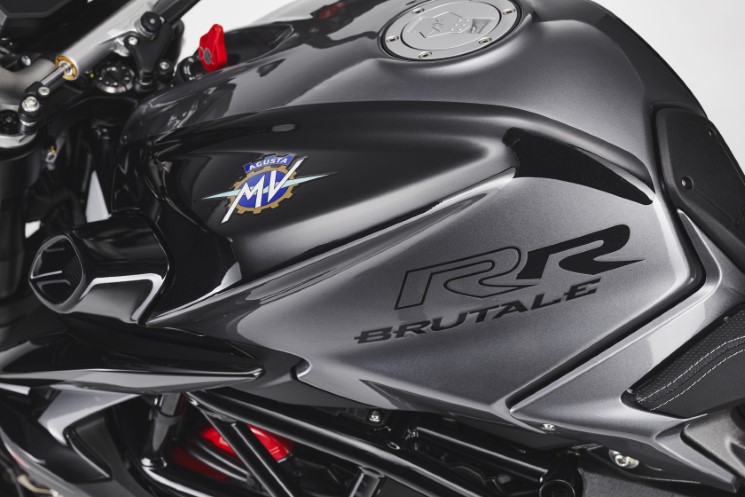 MVAGUSTA_BRUTALE_800_2021