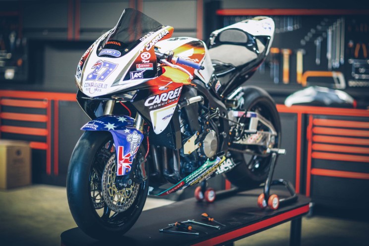 CBR600RR-CaseyStoner-Replica