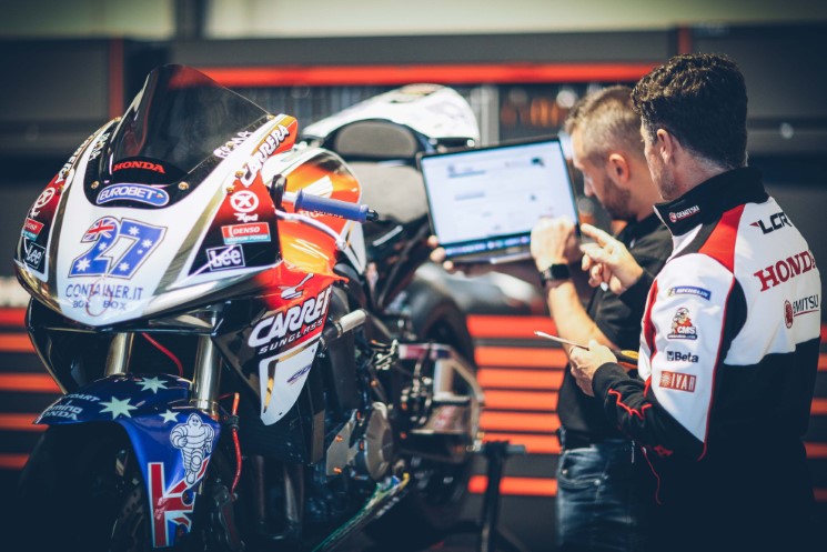 CBR600RR-CaseyStoner-Replica