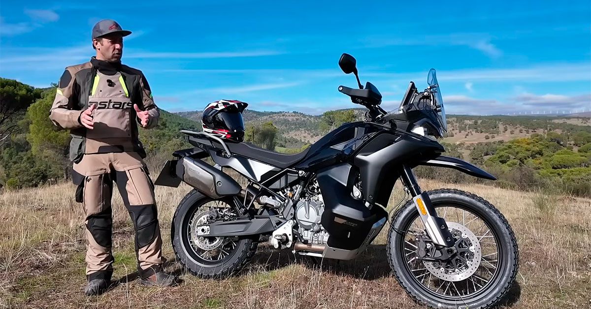 CFMOTO800MTX_compressed