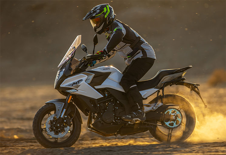 /CFMoto700MT-1.jpg